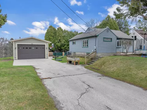 2119 N 38th, Sheboygan, WI 53081