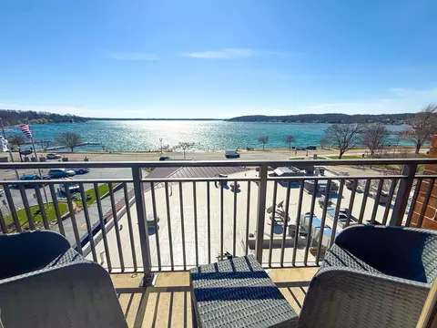 300 Wrigley #418, Lake Geneva, WI 53147