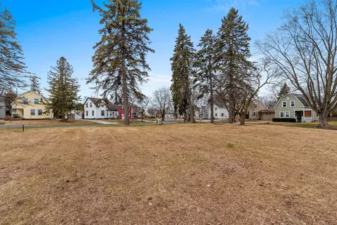 Lt4 Riverview, Manitowoc, WI 54220 photo 8