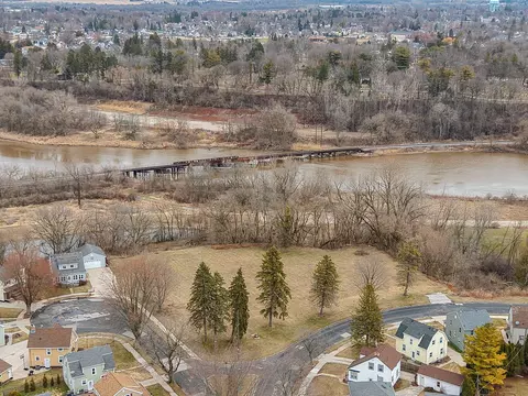 Lt4 Riverview, Manitowoc, WI 54220 photo 6