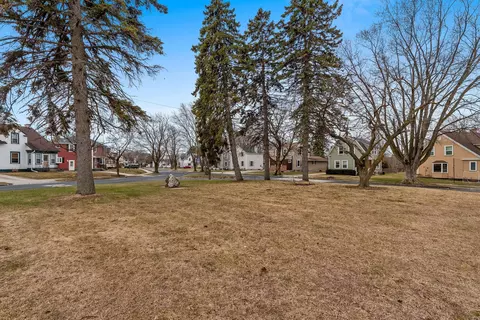 Lt4 Riverview, Manitowoc, WI 54220 photo 9