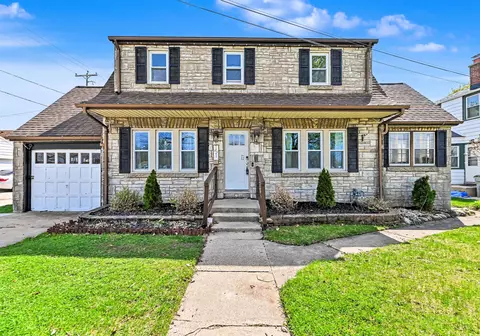 151 W Waterford, Milwaukee, WI 53207