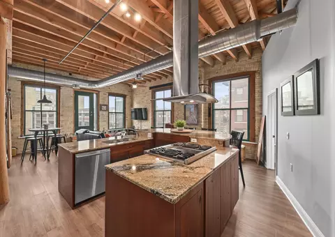 205 N Water #404, Milwaukee, WI 53202