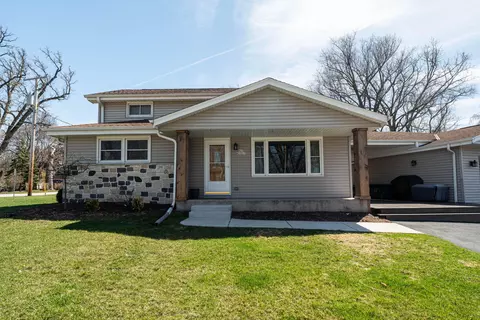 n27w27017 Woodland, Pewaukee, WI 53072