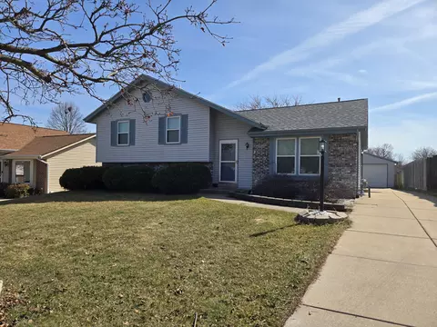 9325 W Darnel, Milwaukee, WI 53224