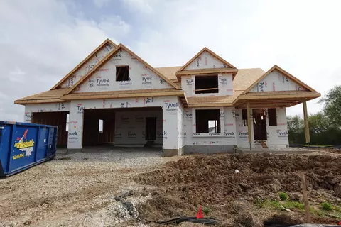 1301 Lynn, Oconomowoc, WI 53066