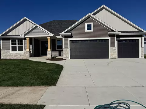 1302 Lynn, Oconomowoc, WI 53066
