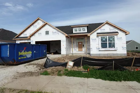 1713 Switchgrass, Oconomowoc, WI 53066