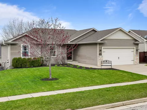 724 N Joshua, Lake Geneva, WI 53147