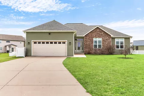 161 N Sundew, Elkhorn, WI 53121