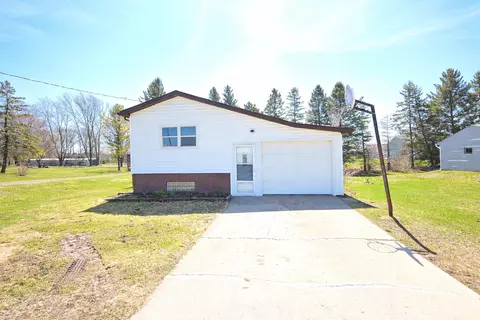 3015 Viebahn, Manitowoc, WI 54220