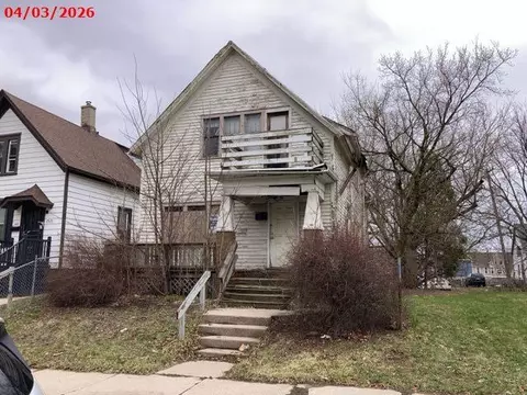 2818 N Palmer, Milwaukee, WI 53212