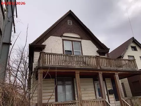 2860 N Teutonia, Milwaukee, WI 53206