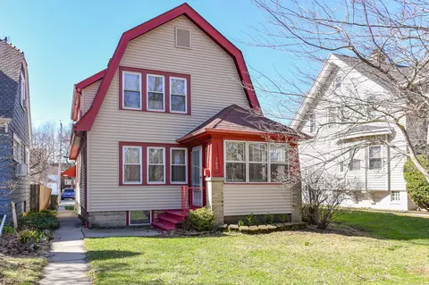 165 W Saveland, Milwaukee, WI 53207
