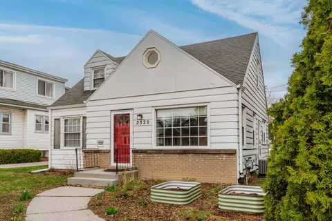 2320 N 68th, Wauwatosa, WI 53213