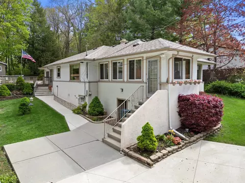 408 Valley, Twin Lakes, WI 53181