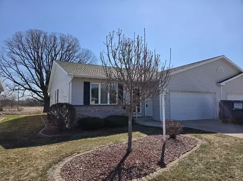 2233 Knuell, Manitowoc, WI 54220