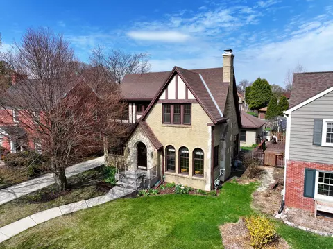 315 N Pinecrest, Milwaukee, WI 53208