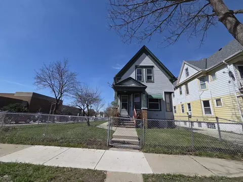 1571 S 14th, Milwaukee, WI 53204