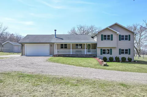 2855 North Shr, Delavan, WI 53115