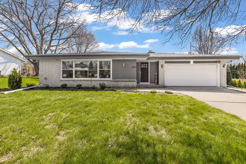 1621 S S Pne, Grafton, WI 53024