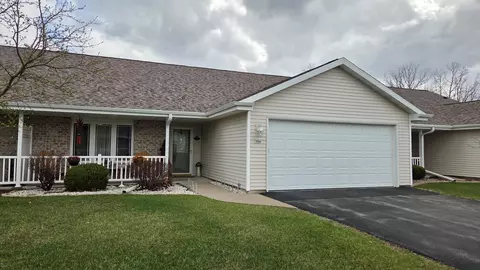 104 Queens, Fond Du Lac, WI 54935