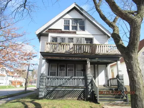 1232 W Ring #1234, Milwaukee, WI 53206