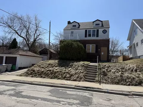 2351 Euclid #2353, Milwaukee, WI 53207