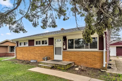 3731 St Andrews, Racine, WI 53405