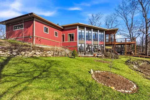 621 Violet, Colgate, WI 53017