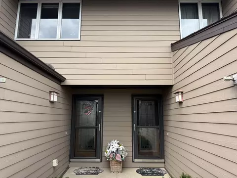 141 S Lakeshore #E4, Racine, WI 53403