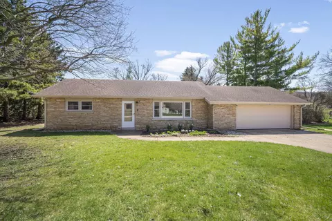 n69w21023 Pleasant, Menomonee Falls, WI 53051