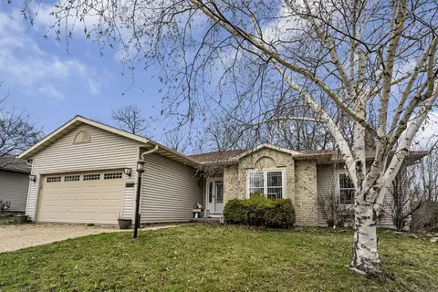 2328 Brookstone, Waukesha, WI 53188