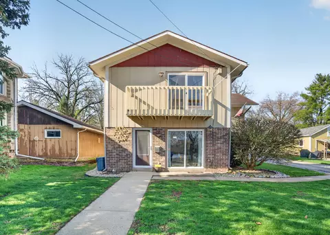 445 W Chestnut, Burlington, WI 53105