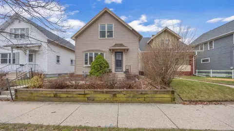1117 Broadway, Sheboygan, WI 53081