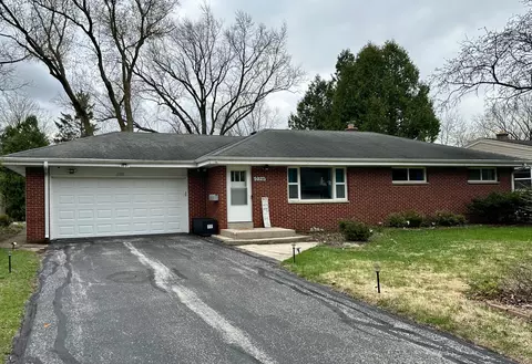 1025 W Riverview, Glendale, WI 53209