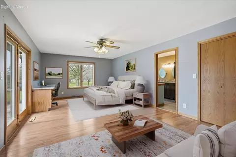 333 Lake Shr, Grafton, WI 53024