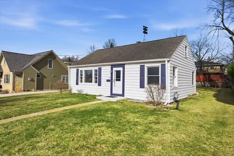 1216 15th, Grafton, WI 53024