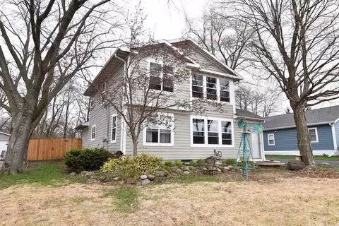302 W Hunt, Twin Lakes, WI 53181