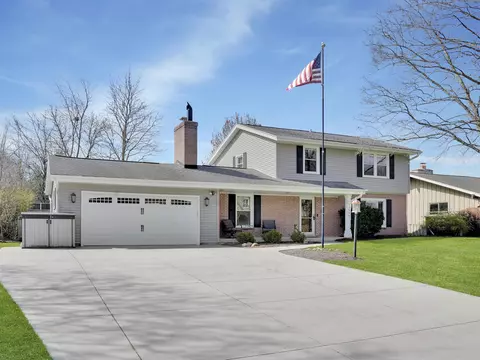 12915 W Wilbur, New Berlin, WI 53151