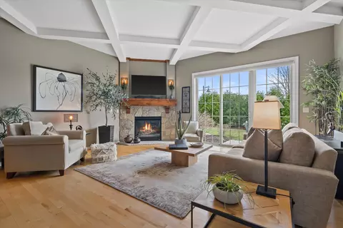 1750 Bess, Oconomowoc, WI 53066