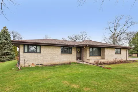 5104 Twin Elms, Racine, WI 53406