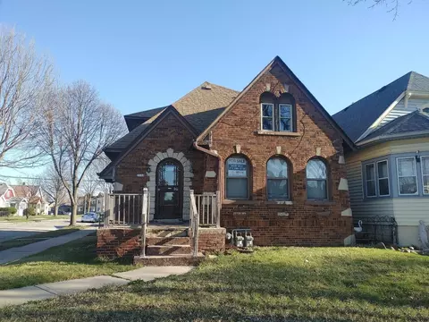 2330 W Hope, Milwaukee, WI 53209