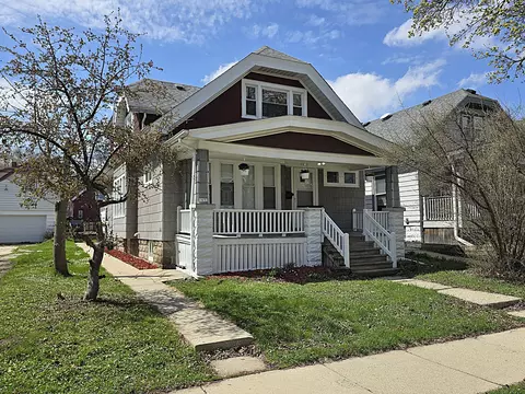 1651 S 58th, West Allis, WI 53214