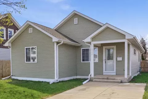 2127 27th, Kenosha, WI 53140
