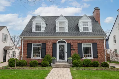 5832 N Kent, Whitefish Bay, WI 53217