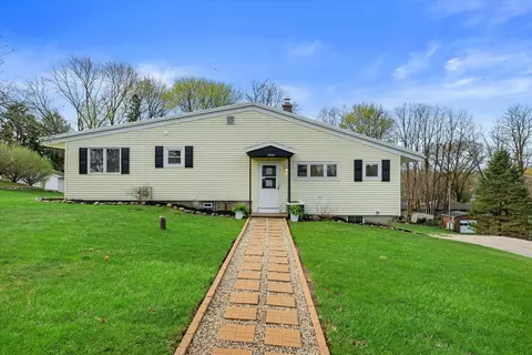 14225 Forest Vw, Brookfield, WI 53005