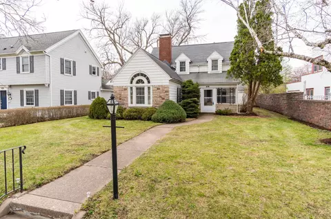 439 24th, La Crosse, WI 54601
