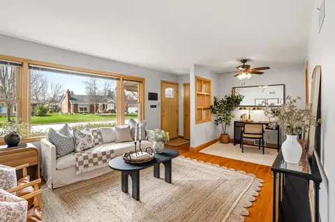 3230 N 106th, Wauwatosa, WI 53222