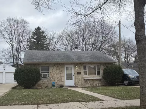 5016 N 50th, Milwaukee, WI 53218
